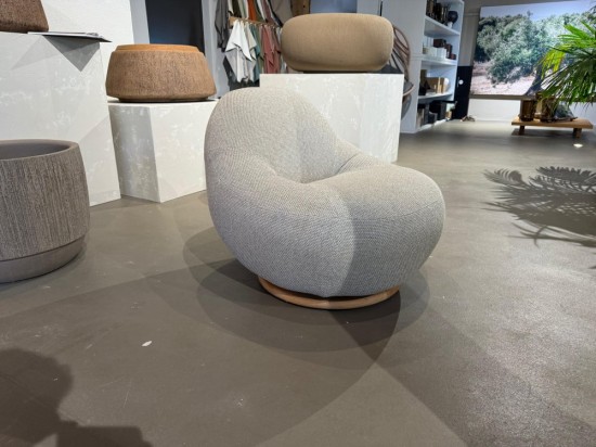 186258-Cane-line-Gem-Loungechair-Swivel-Desert-Sand