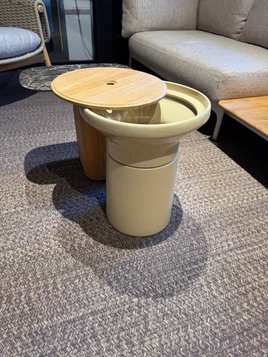 Gloster Coso Side Table Teak Sand_1