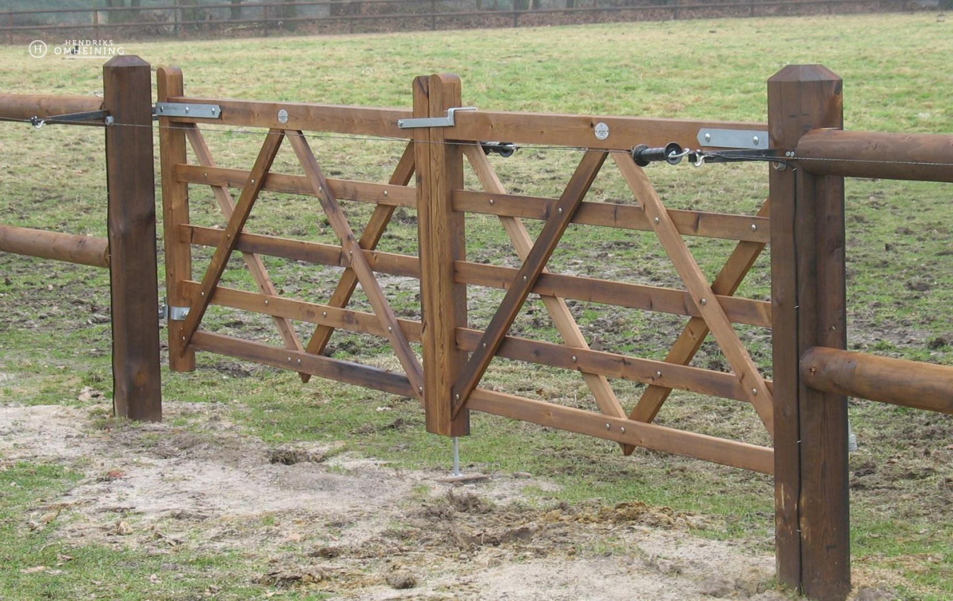 Paddock-hekwerk-en-poort