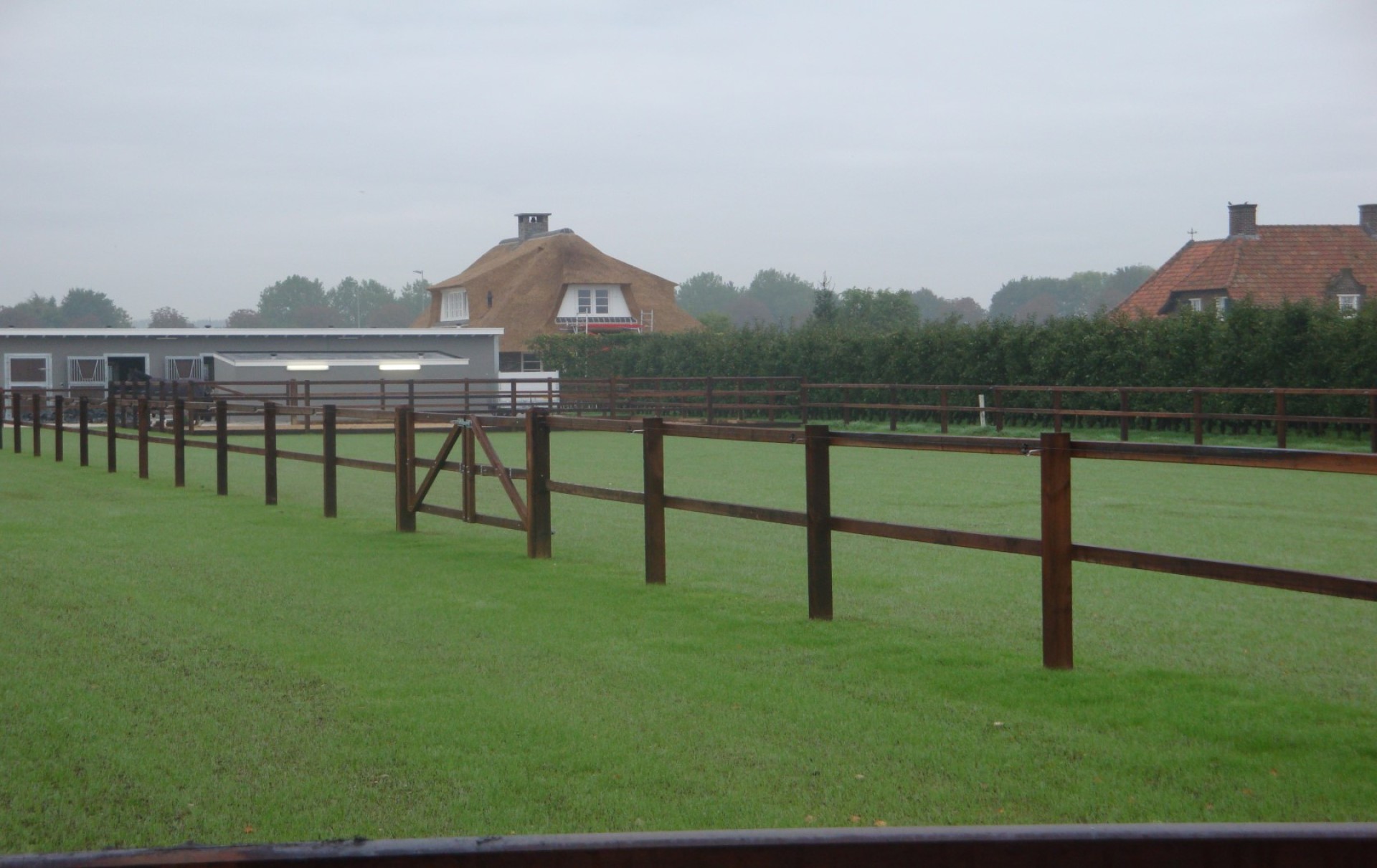 hendriks-omheining-hardhout-project-haalderen-4 (1680 x 1060)