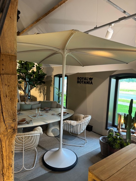 Royal Botania Palma Parasol 300cm Gasgeveerd_2