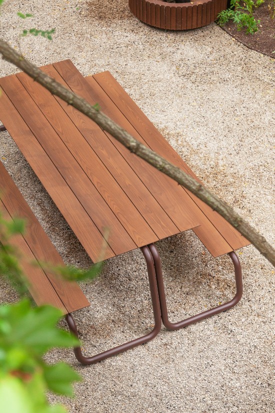 The Table Chocolate Brown - Thermo Ash_1